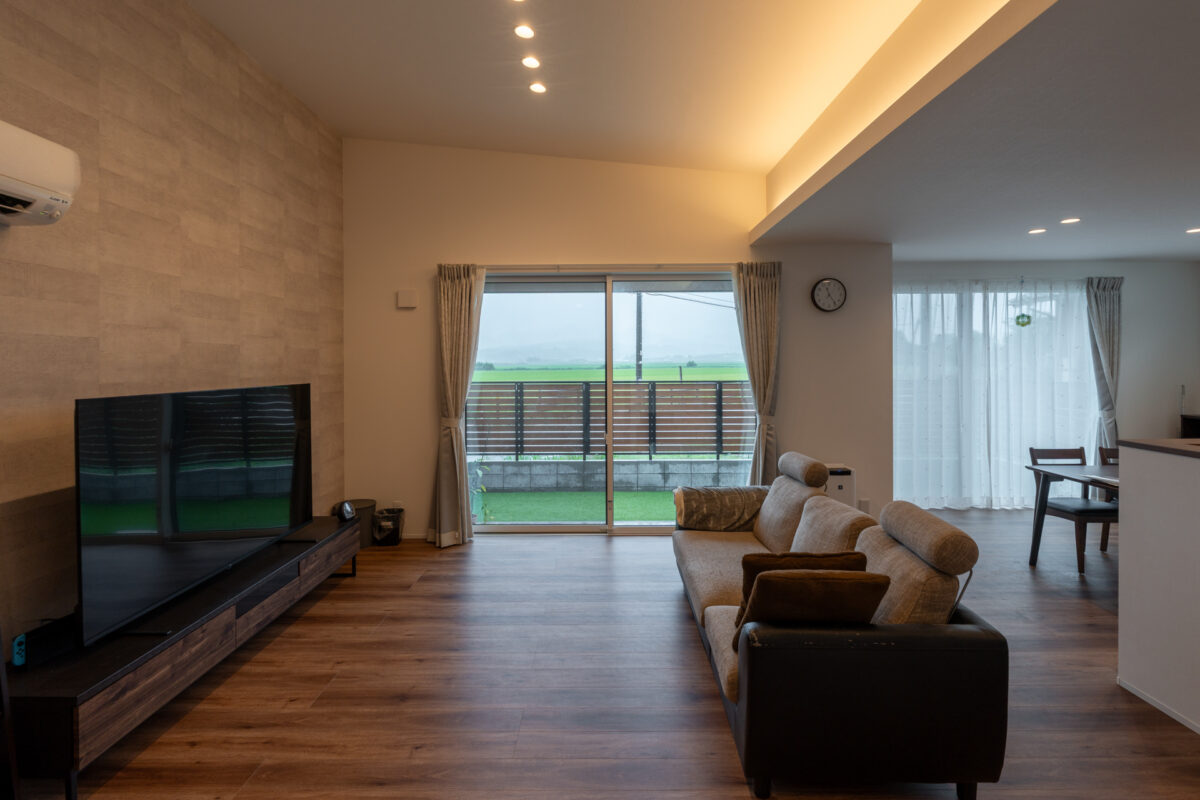 "子育てと暮らしを楽しむ平屋。" class="ofi"